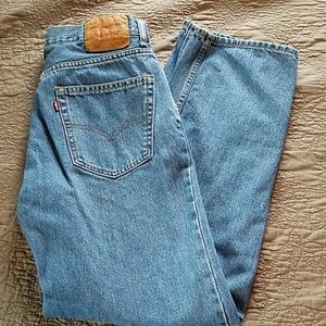 Levi's 550s medium wash